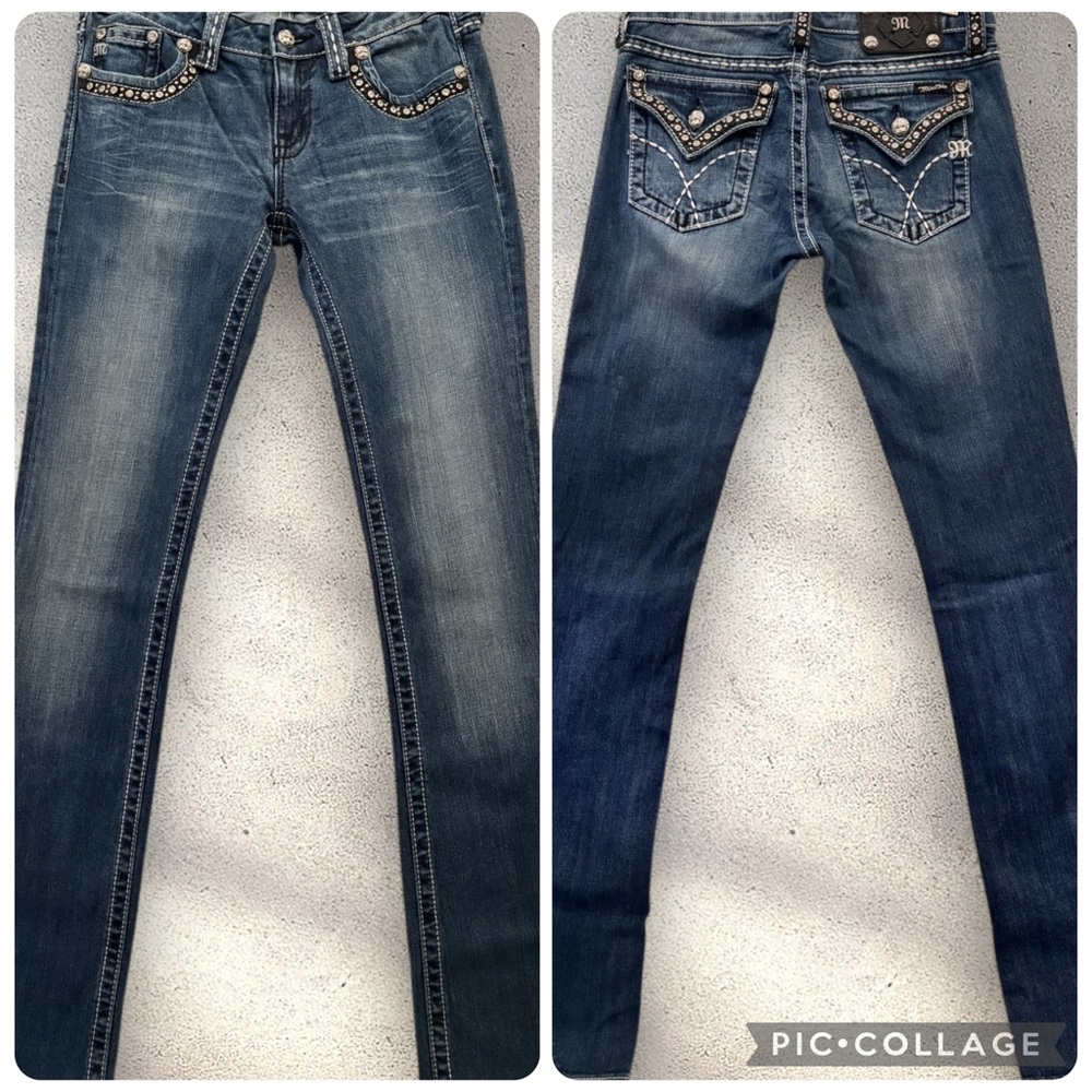 MISS ME Women’s Rhinestone & Embroidery Embellished Boot Cut Jeans Size 28/33